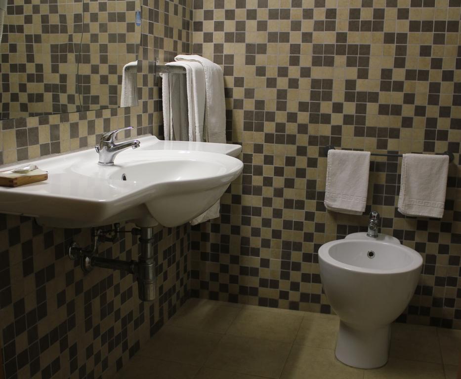Hotel 106 Sellia Marina Room photo